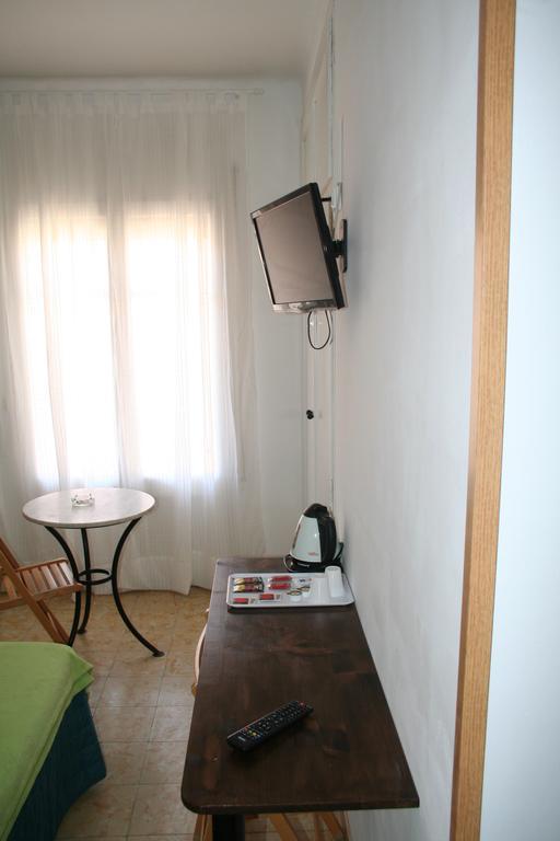 Hostal Juventus Portbou Εξωτερικό φωτογραφία