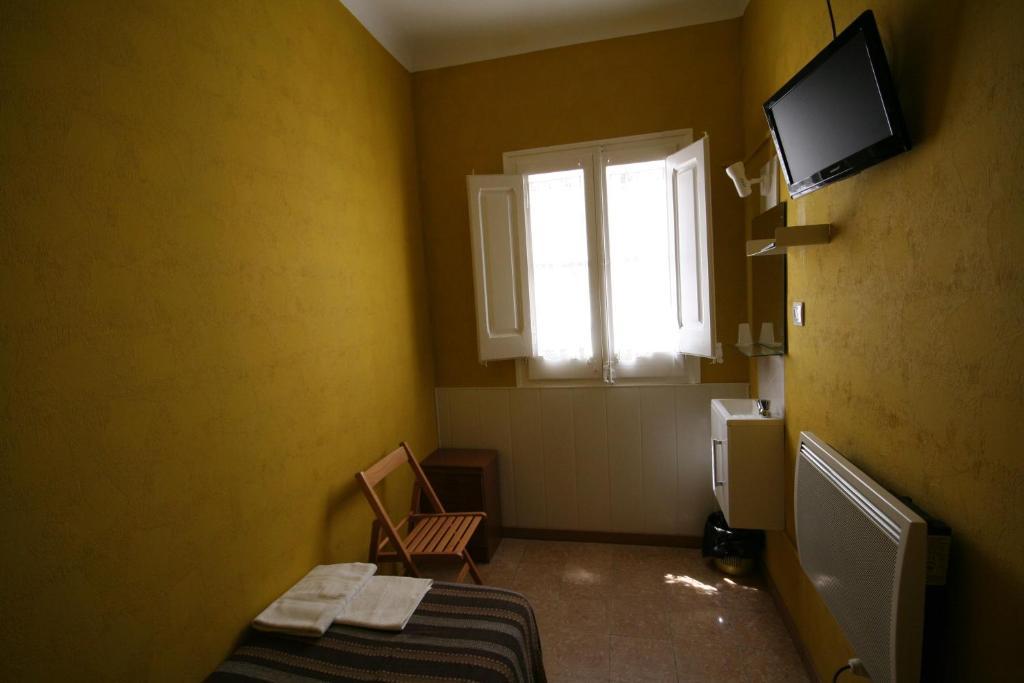 Hostal Juventus Portbou Δωμάτιο φωτογραφία