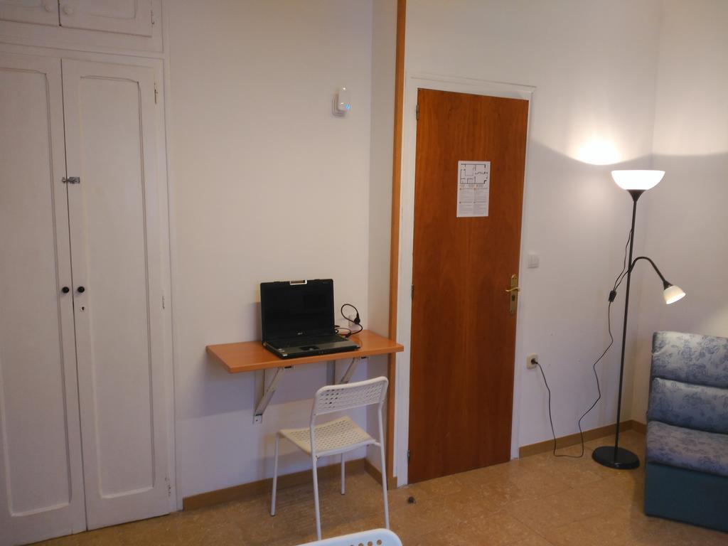 Hostal Juventus Portbou Εξωτερικό φωτογραφία