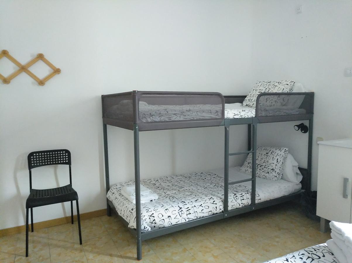 Hostal Juventus Portbou Εξωτερικό φωτογραφία
